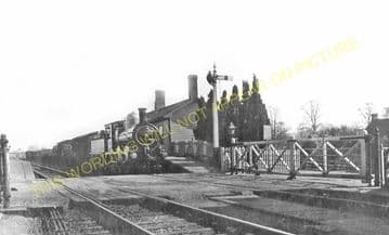 Ascott-under-Wychwood Railway Station Photo. Charlbury - Shipton. (7)