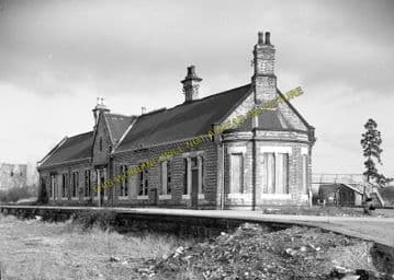 Ashchurch Railway Station Photo. Cleeve to Tewkesbury Bredon and Beckford. (14)