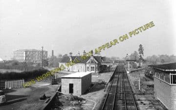 Ashchurch Railway Station Photo. Cleeve to Tewkesbury Bredon and Beckford. (9)
