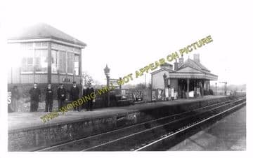Ashtead Railway Station Photo. Epsom - Leatherhead. Sutton to Effingham Jc. (10)
