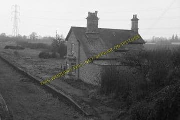 Ashton-Under-Hill Railway Station Photo. Beckford - Hinton. Eversham Line. (4)