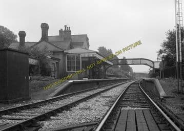 Ashurst Railway Station Photo. Groombridge - Cowden. Edenbridge Line. (2)