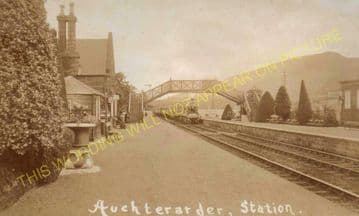 Auchterarder Railway Station Photo. Gleneagles - Dunning. Perth Line. (2)