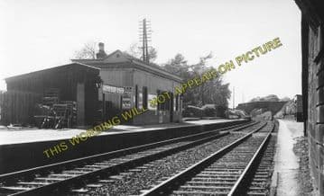 Auldbar Road Railway Station Photo. Guthrie - Clocksbriggs. Forfar Line. (1)