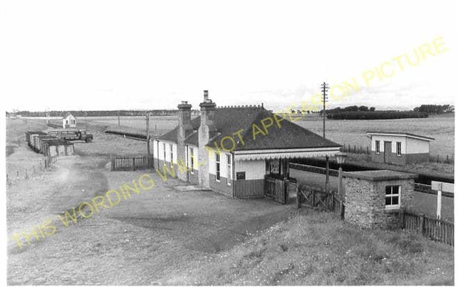 Auldearn Railway Station Photo. Nairn - Brodie. Inverness to Forres Line. (1)