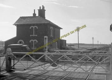 Authorpe Railway Station Photo. Aby - Legbourne Road. Louth Line. GNR. (4)