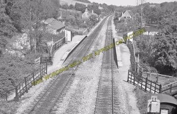Avoncliff Railway Station Photo. Freshford - Bradford-on-Avon. (2)