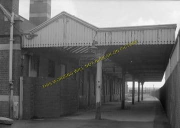 Avonmouth Dock Railway Station Photo. Henbury and Pilning Lines. GWR. (11)