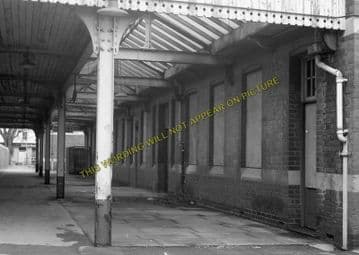 Avonmouth Dock Railway Station Photo. Henbury and Pilning Lines. GWR. (12)