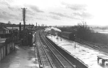 Axminster Railway Station Photo. Chard - Seaton Jct. Yeovil to Honiton Line. (5)