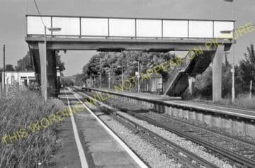 Aylesham Railway Station Photo. Adisham - Shepherdswell. Canterbury Line. (4)
