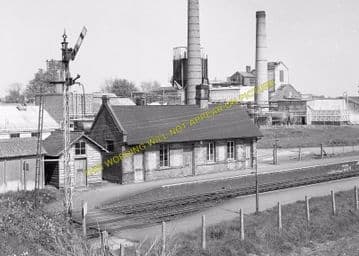 Bailey Gate Railway Station Photo. Spetisbury - Broadstone Junction. S&DJR (4)