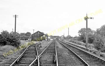 Bangor-on-Dee Railway Station Photo. Marchwiel - Overton. Wrexham Line. (6)