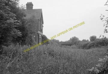 Barcombe Railway Station Photo. Newick & Chailey to Lewes. LB&SCR. (6)