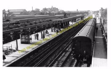 Barking Railway Station Photo. East Ham to Dagenham and Rainham Lines. LT&SR (6)