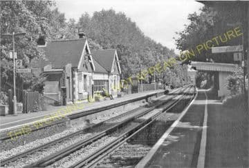 Barming Railway Station Photo. Maidstone - Malling. Sevenoaks Line. SE&CR. (7)