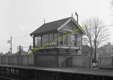 Barnehurst Railway Station Photo.Bexleyheath - Dartford. Gravesend Line. (11)