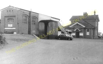 Barnetby Railway Station Photo. Brocklesby to Elsham, Brigg and Howsham. (20)