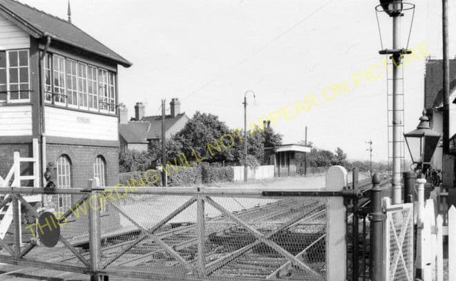 Baschurch Railway Station Photo. Leaton - Rednal. Shrewsbury to Whittington (5)