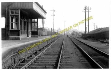 Bathgate Lower Railway Station Photo. Livingstone - Westfield. (1)