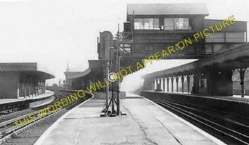 Battersea Park Railway Station Photo. Victoria to Clapham Jc and Wansworth (1)