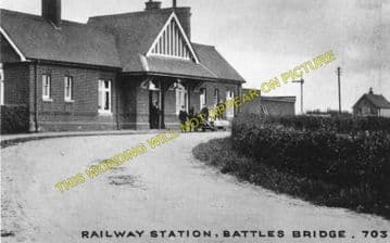 Battlesbridge Railway Station Photo. Wickford - Woodham Ferrers. (2)