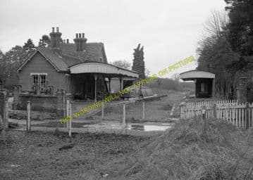 Baynards Railway Station Photo. Cranleigh to Rudgwick Guildford to Horsham (5)
