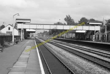 Beaconsfield Railway Station Photo. Gerrards Cross - High Wycombe. GCR & GWR (15)