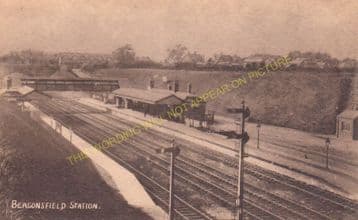 Beaconsfield Railway Station Photo. Gerrards Cross - High Wycombe. GCR & GWR (21)