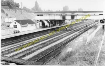 Beaconsfield Railway Station Photo. Gerrards Cross - High Wycombe. GCR & GWR (3)