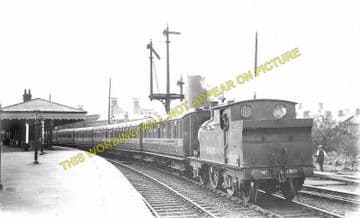Beccles Railway Station Photo. Brampton to Geldeston, Lowestoft Line (4)