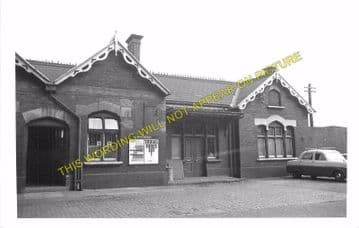 Bedford St Johns Railway Station Photo. Bedford to Willington. Sandy Line (11)