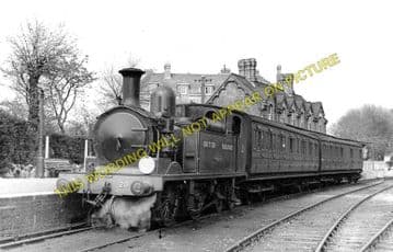 Bembridge Railway Station Photo. St. Helens and Brading Line. Isle of Wight (3)