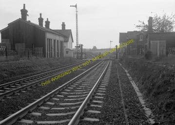 Bentley Railway Station Photo. Manningtree to Ipswich and Hadleigh Lines (12)