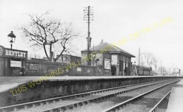 Bentley Railway Station Photo. Manningtree to Ipswich and Hadleigh Lines (17).