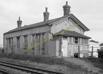 Bentley Railway Station Photo. Manningtree to Ipswich and Hadleigh Lines (4)