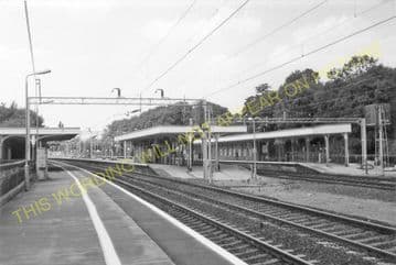 Berkhamsted Railway Station Photo. Hemel Hempstead - Tring. Cheddington Line (10).