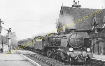 Betchworth Railway Station Photo. Dorking - Reigate. Guildford to Redhill. (16)