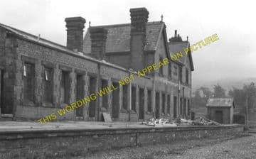 Bethesda Railway Station Photo. Tregarth and Bangor Line. L&NWR. (1)