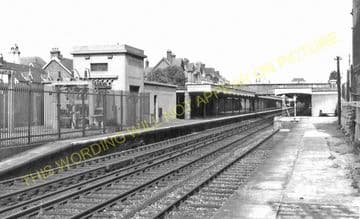 Bexhill Central Railway Station Photo. St. Leonards - Normans Bay. (5)