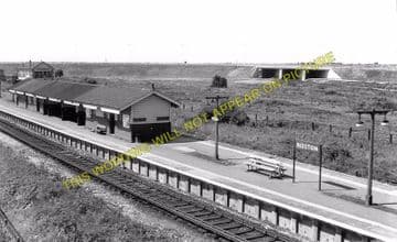 Bidston Railway Station Photo. New Brighton - Birkenhead. Wirral Railway. (2)