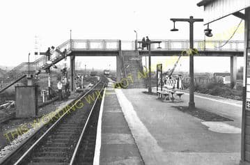 Bidston Railway Station Photo. New Brighton - Birkenhead. Wirral Railway. (7)