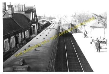 Bingham Railway Station Photo. Radcliffe-on-Trent - Aslockton. (1)