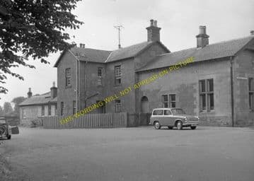 Blairgowrie Railway Station Photo. Rosemount and Coupar Angus Line. (4)