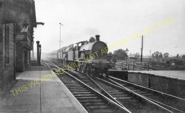 Blisworth Railway Station Photo. Roade - Weedon. Wolverton to Rugby Line. (3)