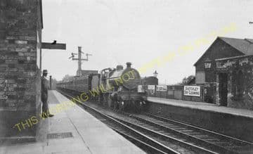 Blisworth Railway Station Photo. Roade - Weedon. Wolverton to Rugby Line. (5).
