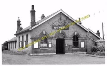 Blisworth Railway Station Photo. Towcester Line. Stratford-on-Avon & Midland (5).