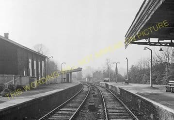 Bourne End Railway Station Photo. Wooburn Green to Cookham and Marlow Lines (14)