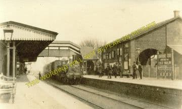 Bourne End Railway Station Photo. Wooburn Green to Cookham and Marlow Lines (2)