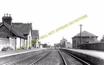 Brackley Town Railway Station Photo. Farthinghoe - Fulwell. Banbury Line. (1)..